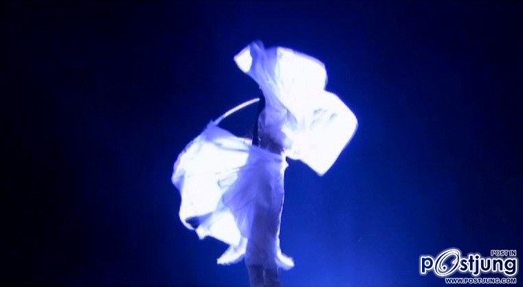 ท่าต่อสู้ แม่นาง หลิว อี้ เฟย สวยงามมาก