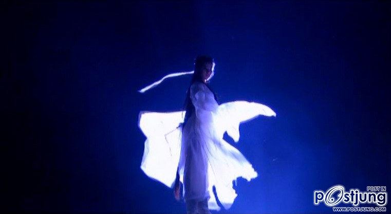 ท่าต่อสู้ แม่นาง หลิว อี้ เฟย สวยงามมาก