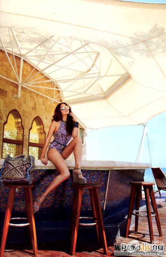 ซารา บอลล์ ชุดว่ายน้ำ ปกพลอยแกมเพชร