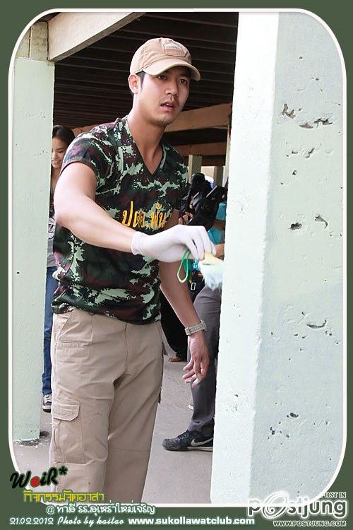 พี่เวียร์ชุดทหารวิ้งๆ