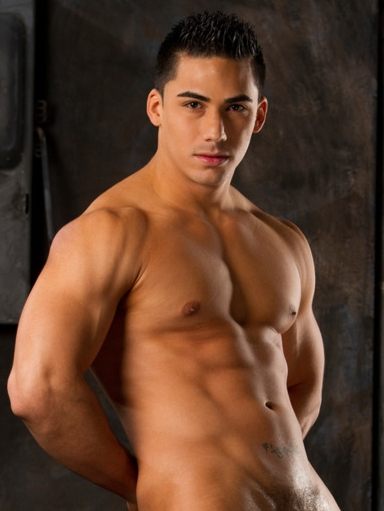 นายเเบบหนุ่มละตินสุดหล่อ