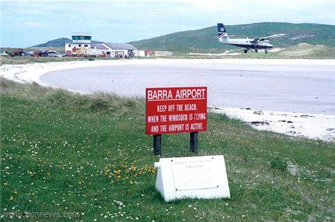 6. สนามบิน BARRA ประเทศสก๊อตแลนด์