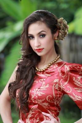 ยังจำพวกเขาเหล่านี้ได้มั้ยคะ 2002ราตรี