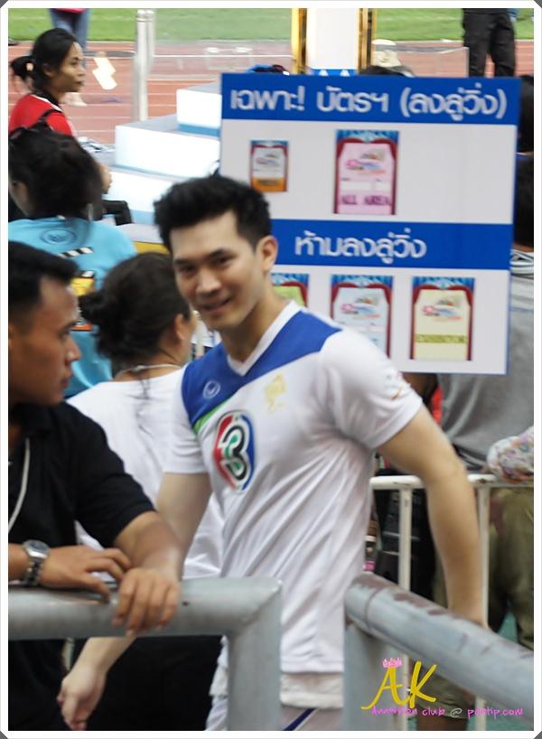 เคน ธีรเดช หล่อล้ำในงานฉลอง42ปีช่อง3