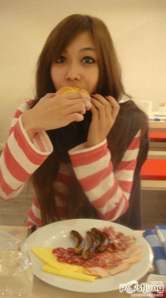 สาวการบิน Paddy Gummib&auml;ren