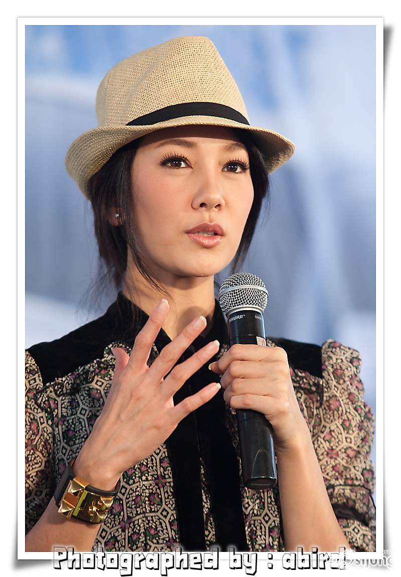 นุ่น นางฟ้าสวยหวาน