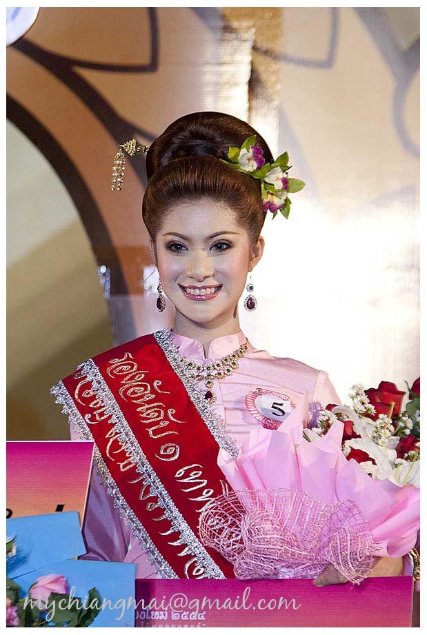 รองอันดับ๑ นางสาวเชียงใหม่ ๒๕๕๕ (ต่อ 2)
