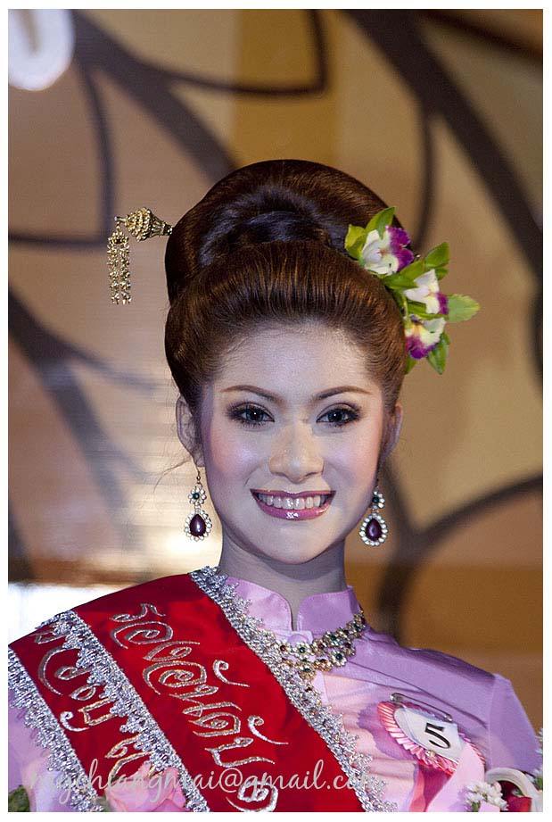 รองอันดับ๑ นางสาวเชียงใหม่ ๒๕๕๕ (ต่อ 2)