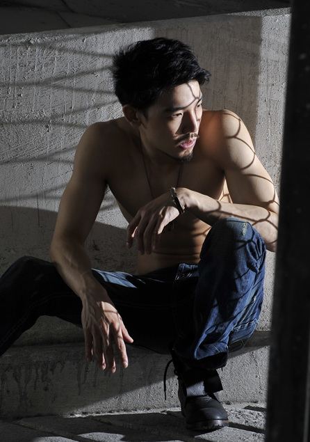 นำมาด้วย เอเอ