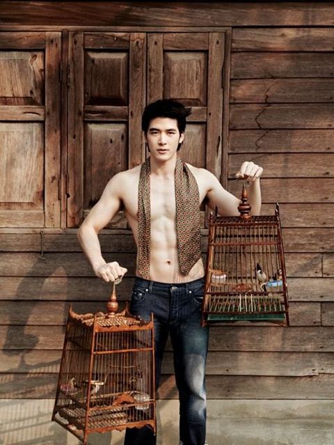 VOLUME vol. 7 no. 164 February 2012