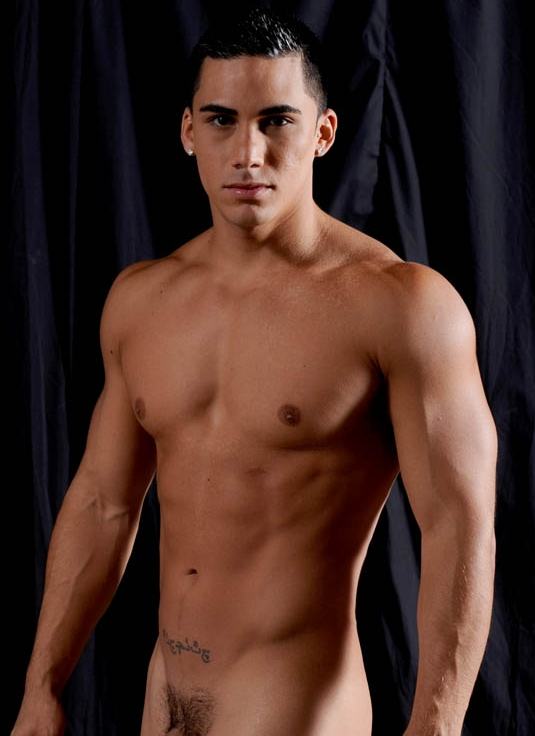 Topher หนุ่มละตินอเมริกันสุดหล่อ