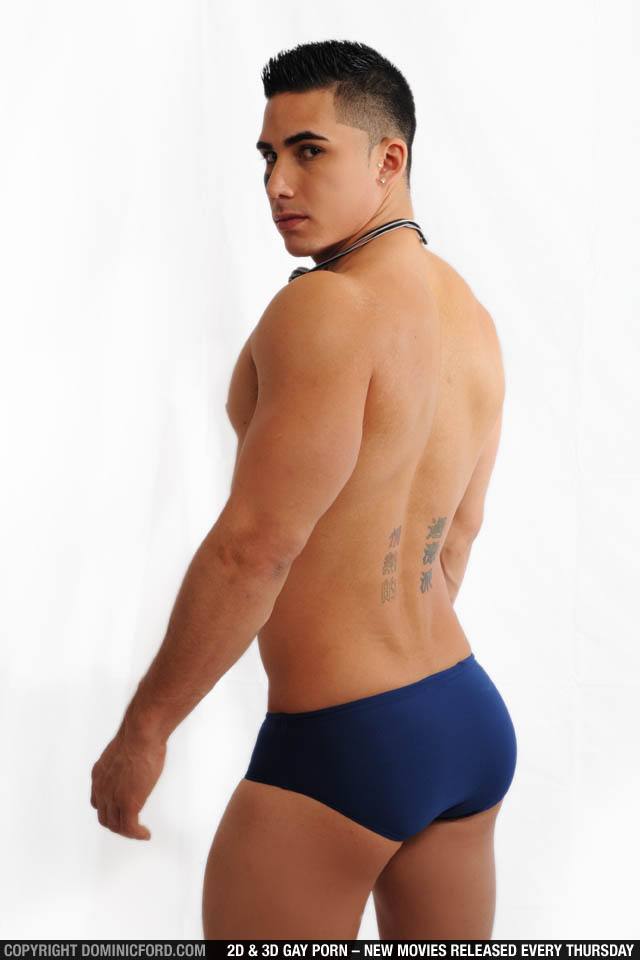 Topher หนุ่มละตินอเมริกันสุดหล่อ