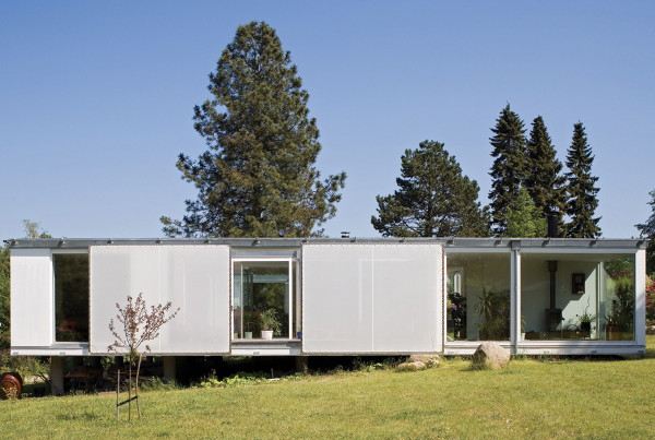 Unusual Summer House hides behind fabric panels