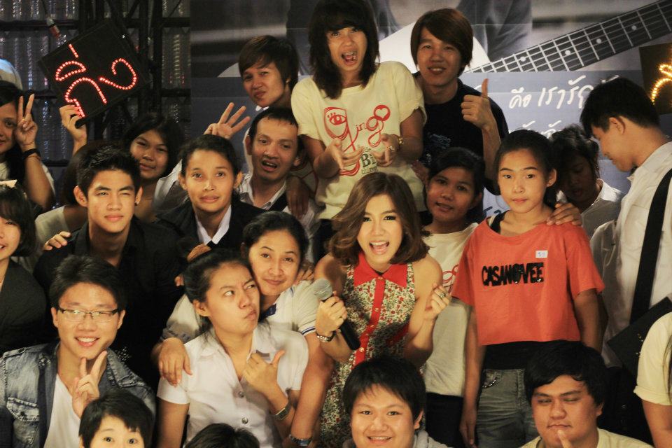 Bang room กิ่ง เหมือนแพร