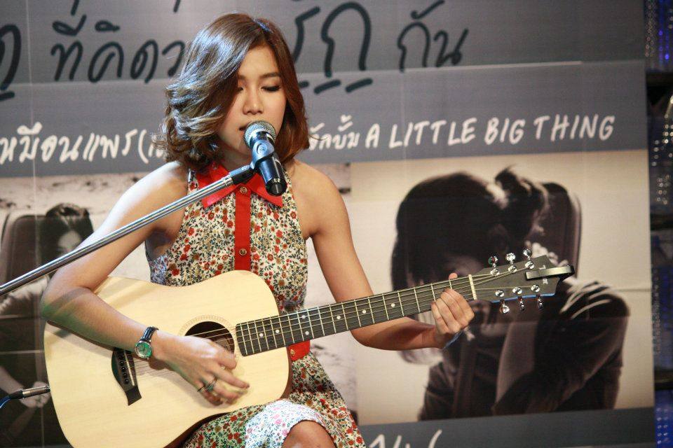 Bang room กิ่ง เหมือนแพร