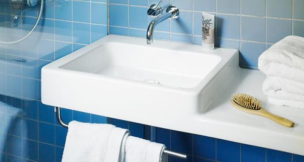 Compact Cabins Double as Guest Houses, Studios and Saunas!