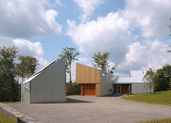 Modern Cedar House in Vermont Mountains