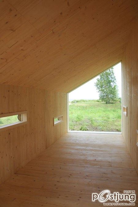 Movable Home by French Architecture Firm - for poets only?