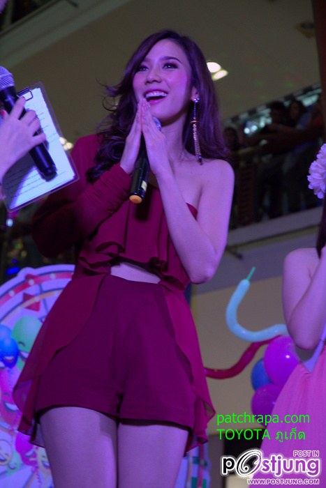 สวยงามไปกับ"อั้ม พัชราภา"@TOYOTA PHUKET !!