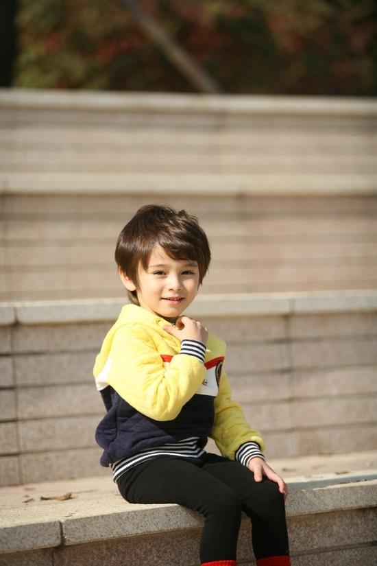 น้อง Dennis Kane เด็กลูกครึ่ง! น่ารัก น่าเอ็นดู ><