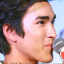 ณเดชณ์หน้าใส