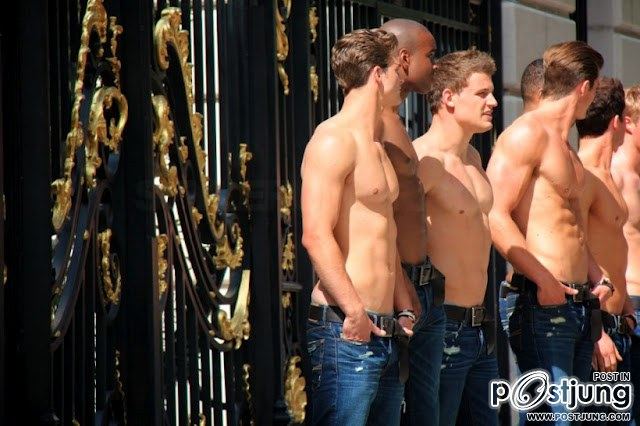 เรียงแถวเข้ามา