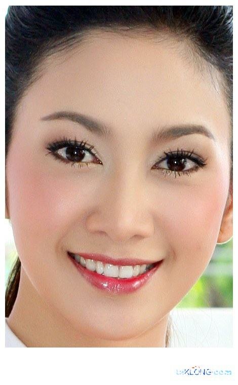 ยุ้ย จีรนันท์รับปริญญาปี2552สวยมากจริงๆ