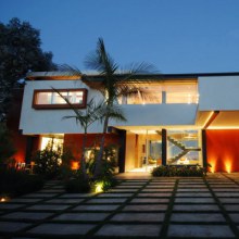 LA Luxury Home with a bird's-eye view of the city