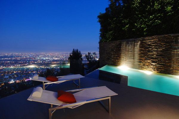 LA Luxury Home with a bird's-eye view of the city