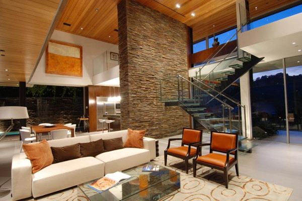 LA Luxury Home with a bird's-eye view of the city