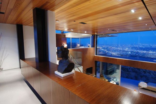 LA Luxury Home with a bird's-eye view of the city