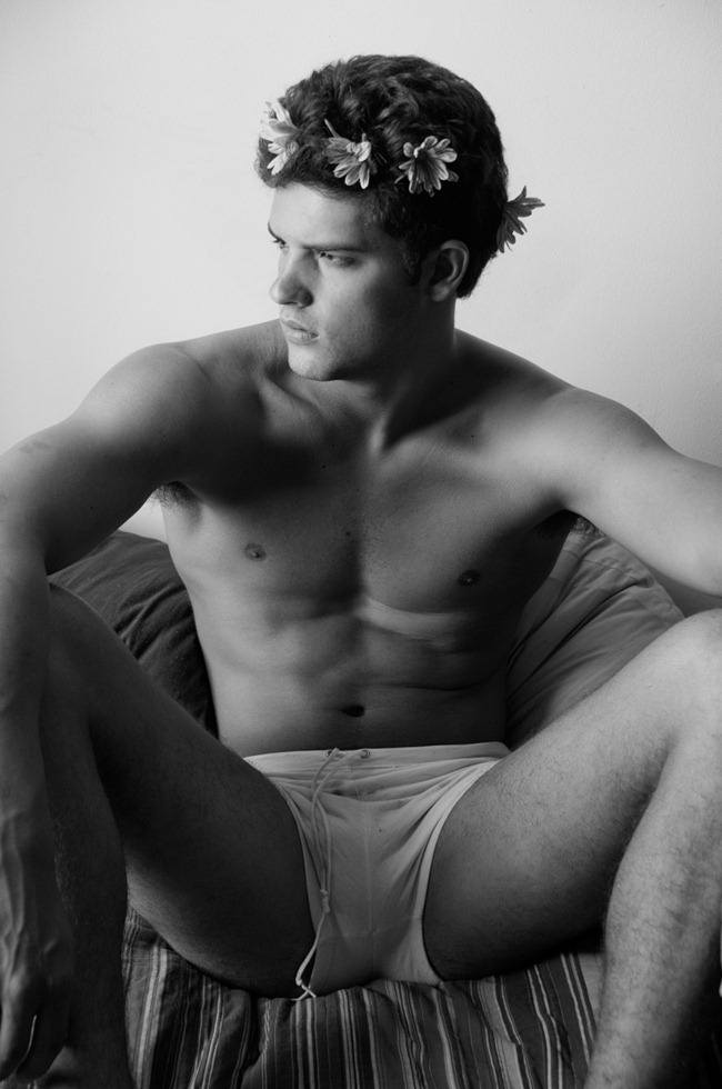 MASCULINE DOSAGE: TAYLOR SIMMONS BY PHOTOGRAPHER SEAN P. WATTERS