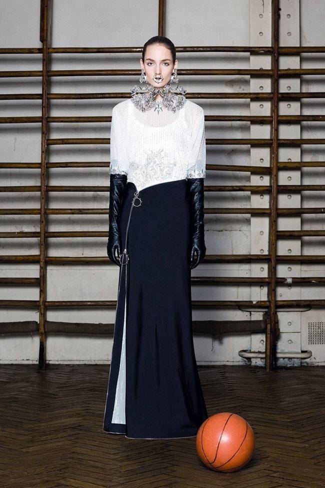 PARIS HAUTE COUTURE: GIVENCHY SPRING 2012 COUTURE