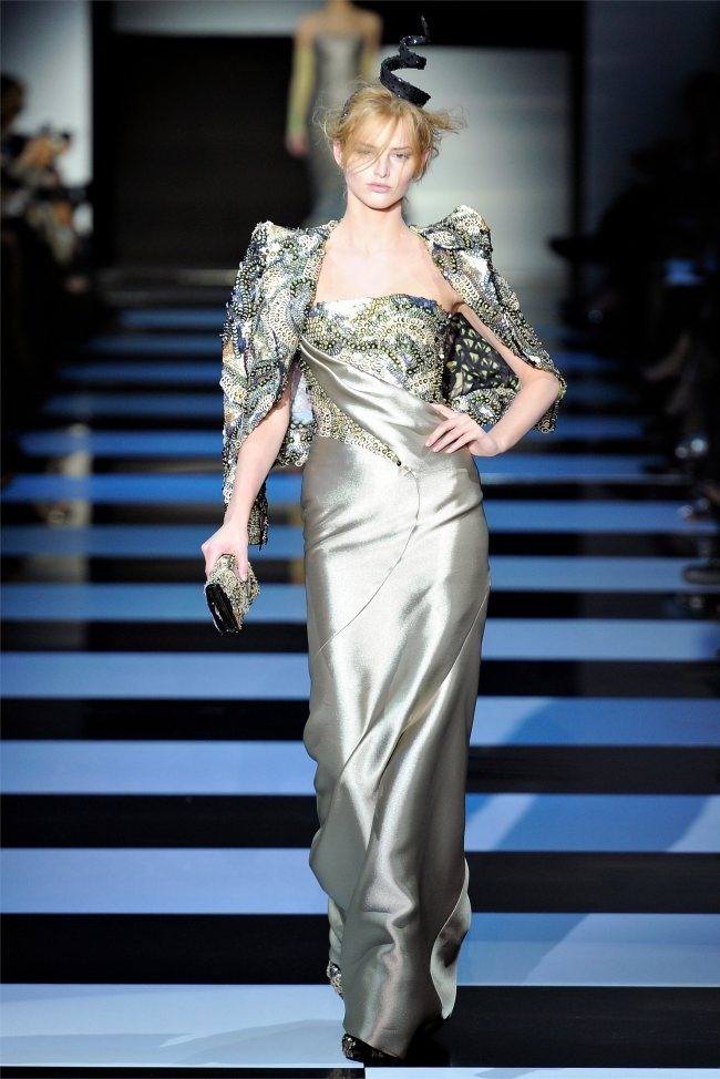 PARIS HAUTE COUTURE: ARMANI PRIVÉ SPRING 2012 COUTURE