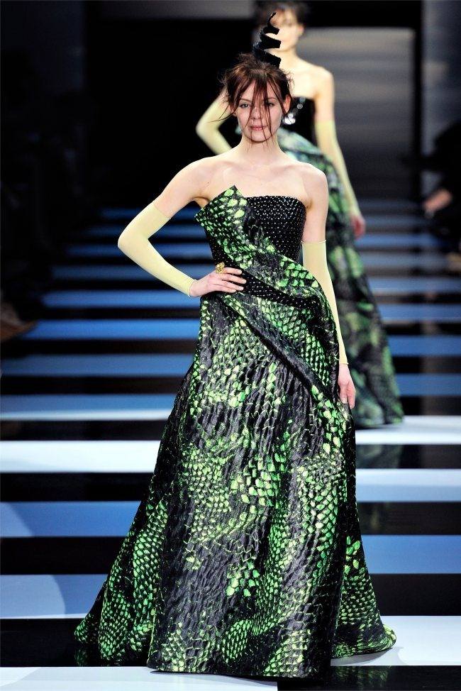 PARIS HAUTE COUTURE: ARMANI PRIVÉ SPRING 2012 COUTURE