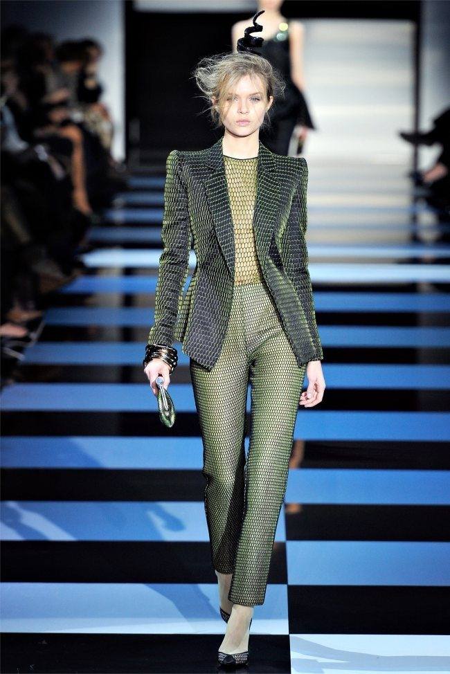 PARIS HAUTE COUTURE: ARMANI PRIVÉ SPRING 2012 COUTURE