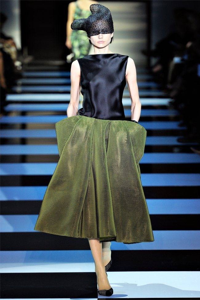 PARIS HAUTE COUTURE: ARMANI PRIVÉ SPRING 2012 COUTURE