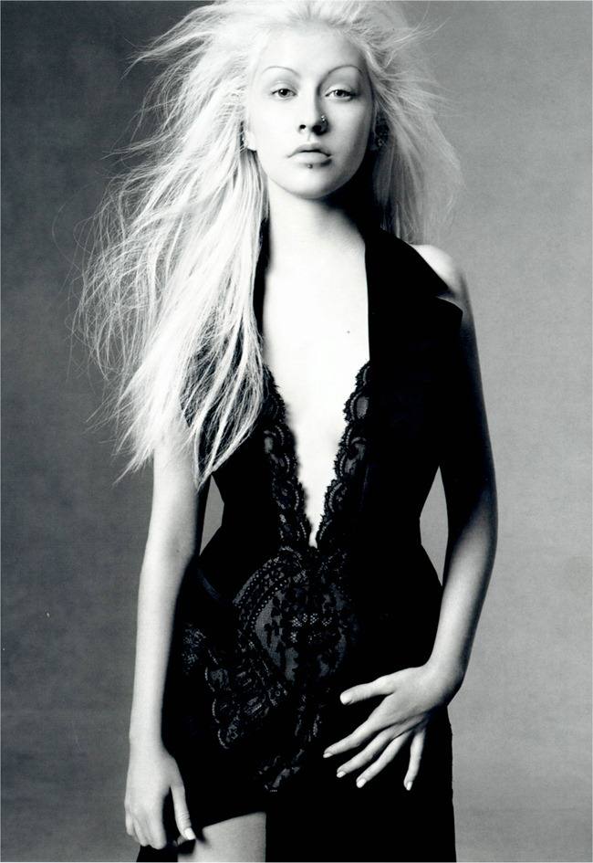 WE ♥ VERSACE: CHRISTINA AGUILERA FOR VERSACE FALL 2003 BY PHOTOGRAPHER STEVEN MEISEL