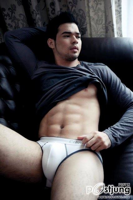 เค้าเป็นอะไรกับต๊อป ชัยวัฒ