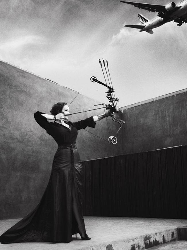 V MAGAZINE: CHRISTINA HENDRICKS IN "THE BIG SHOT" BY PHOTOGRAPHER CEDRIC BUCHET