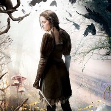 Snow White and the Huntsman ได้ชื่อไทยแล้ว!!....หนังจะใช้ชื่อว่า  สโนไวท์กับพรานป่า ในศึกมหัศจรรย์ 