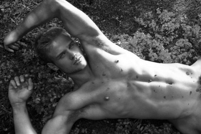 MASCULINE DOSAGE: RENAN ROSIAK BY PHOTOGRAPHER DIDIO