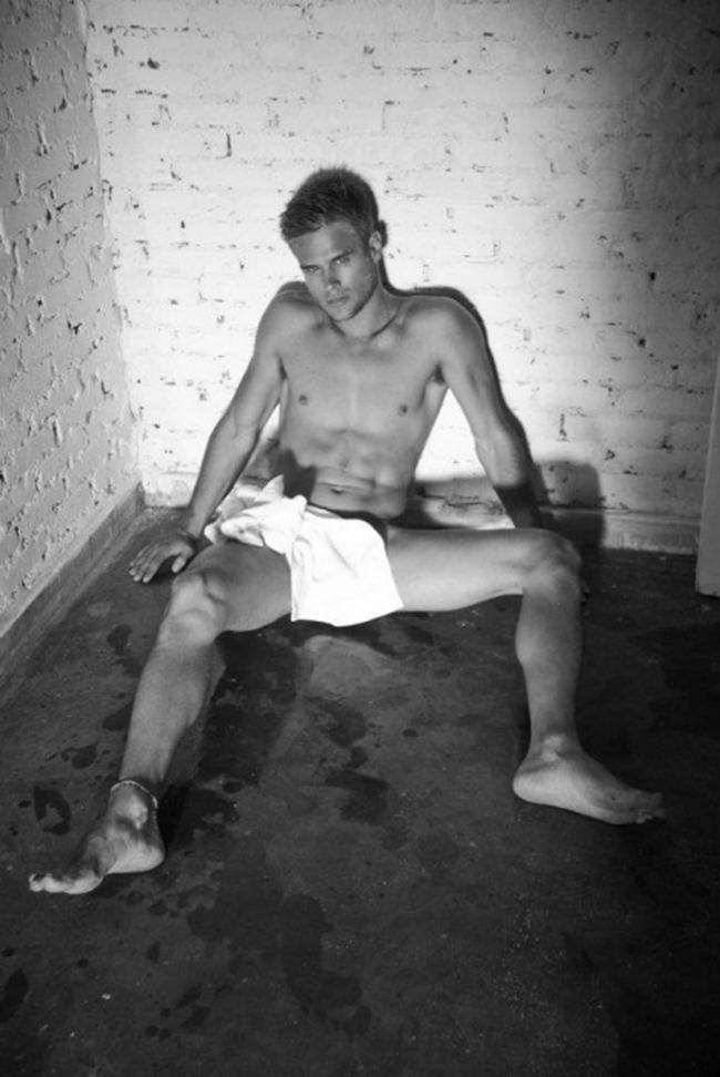 MASCULINE DOSAGE: RENAN ROSIAK BY PHOTOGRAPHER DIDIO