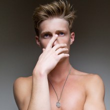 FEATURED MODEL: ARIK OWEN BY PHOTOGRAPHER JENN HOFFMAN