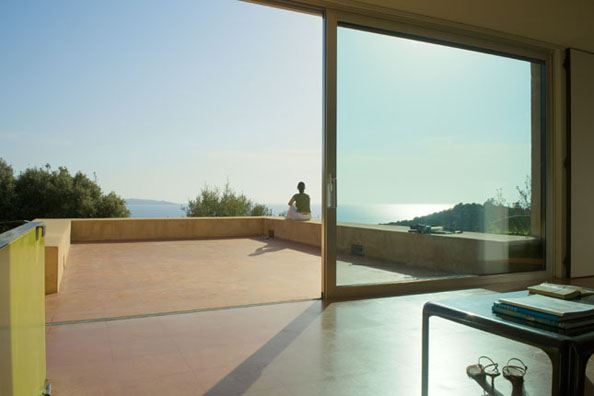 Movable Walls Home in Corsica - open concept floor plan