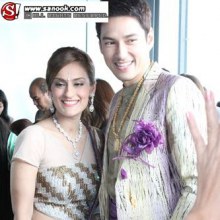 งานหมั้นเจสัน ยัง บรรยากาศสุดโรแมนติก