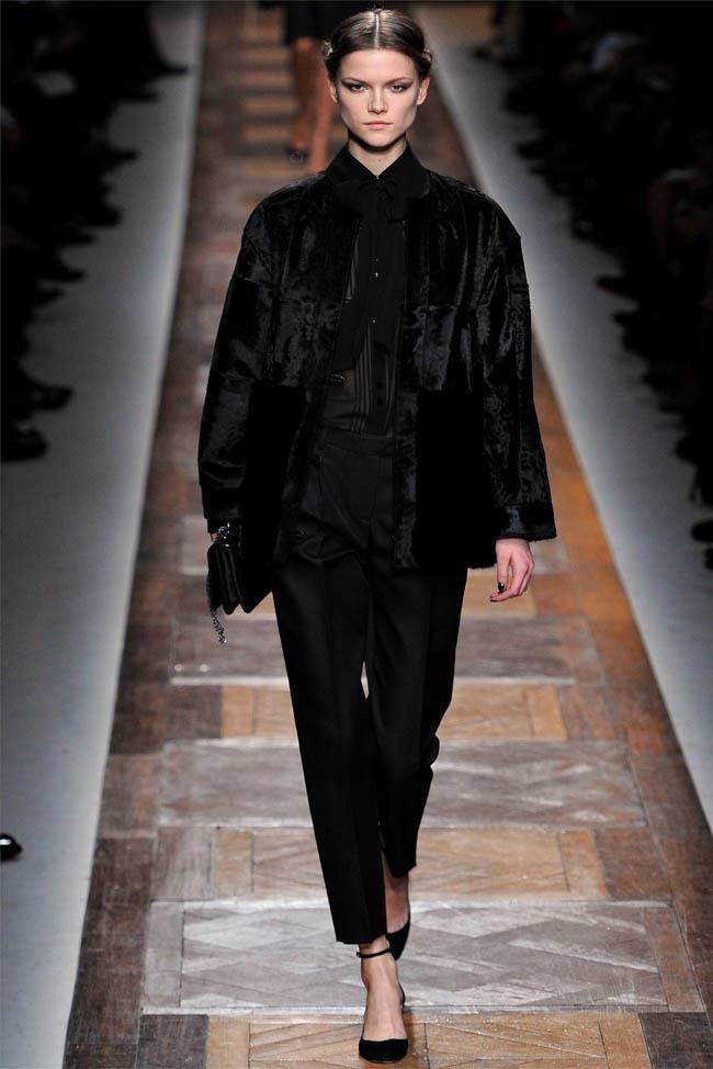 PARIS FASHION WEEK: VALENTINO FALL 2012