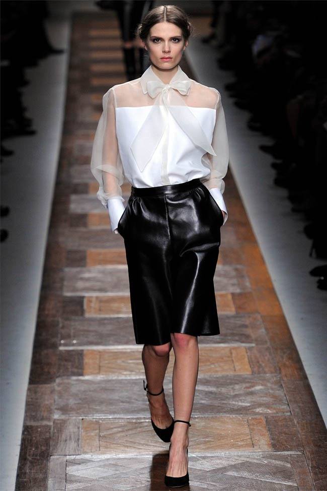 PARIS FASHION WEEK: VALENTINO FALL 2012