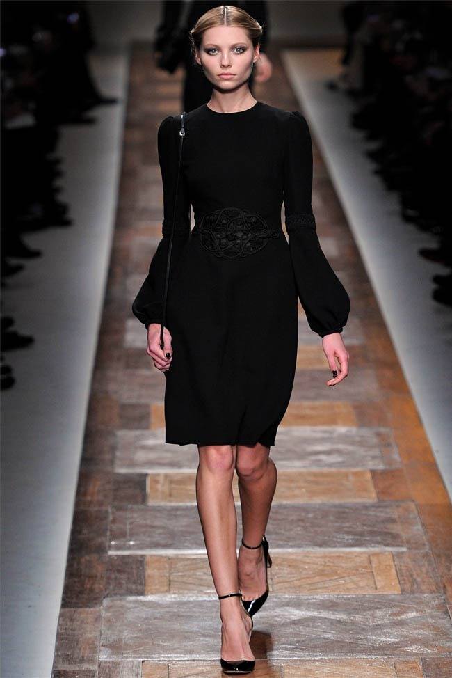 PARIS FASHION WEEK: VALENTINO FALL 2012