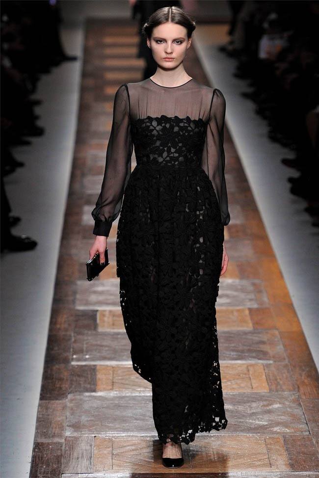 PARIS FASHION WEEK: VALENTINO FALL 2012